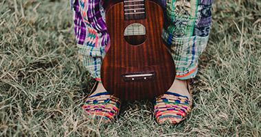 Easy ukulele! by LEARN Anytime Anywhere
