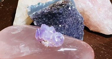 Crystals and Gems - Quartz by LEARN Anytime Anywhere